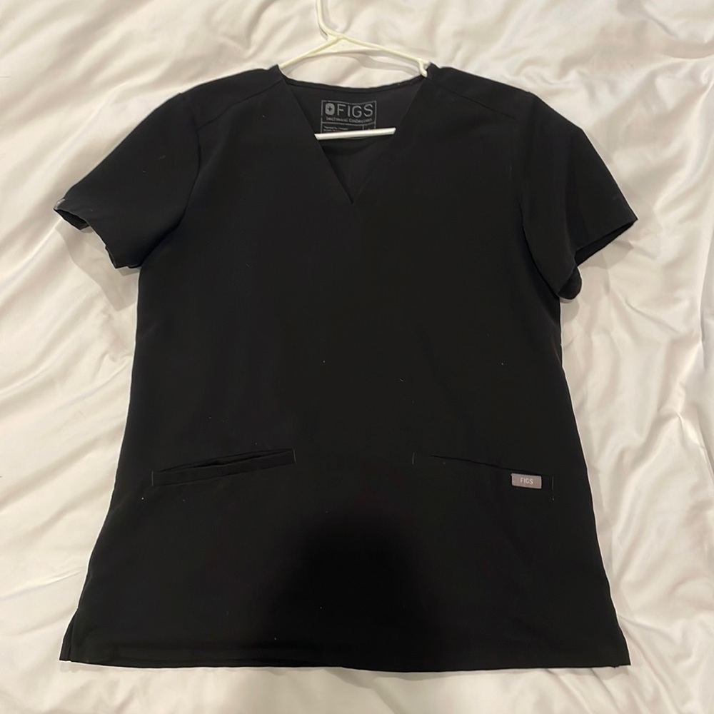 Figs Casma in black